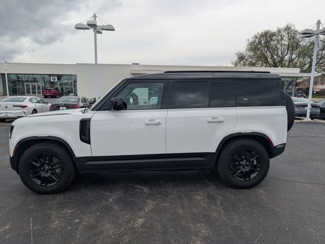 2023 LAND ROVER Defender