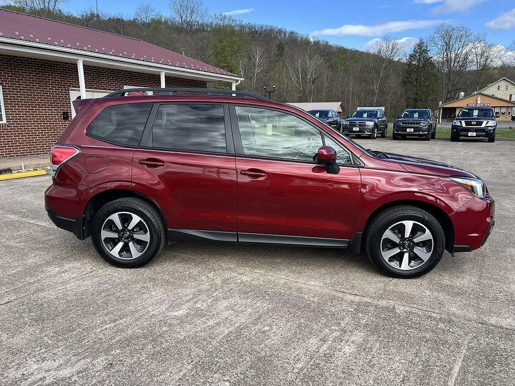 2018 SUBARU Forester