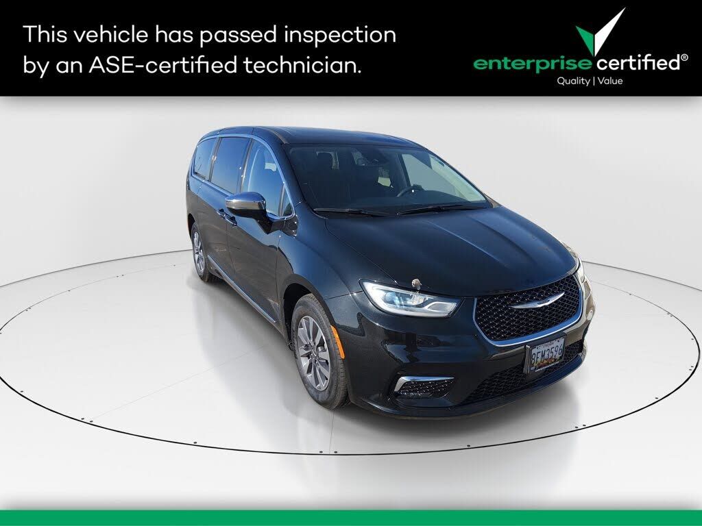 2023 CHRYSLER Pacifica