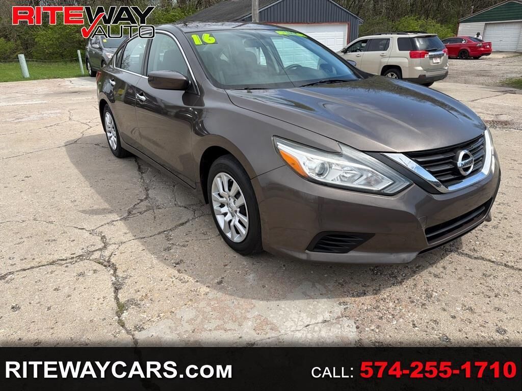 2016 NISSAN Altima