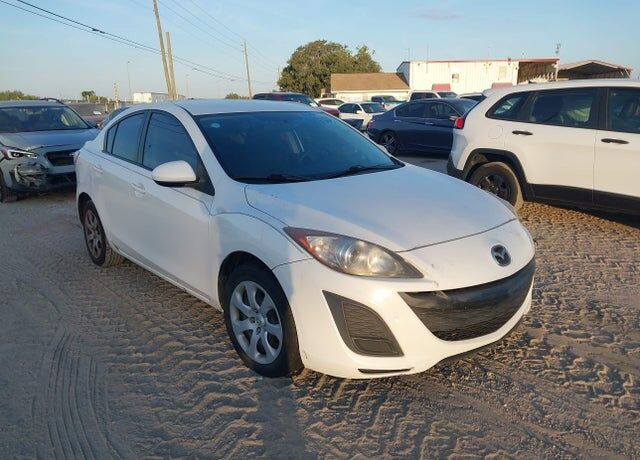 2011 MAZDA Mazda3