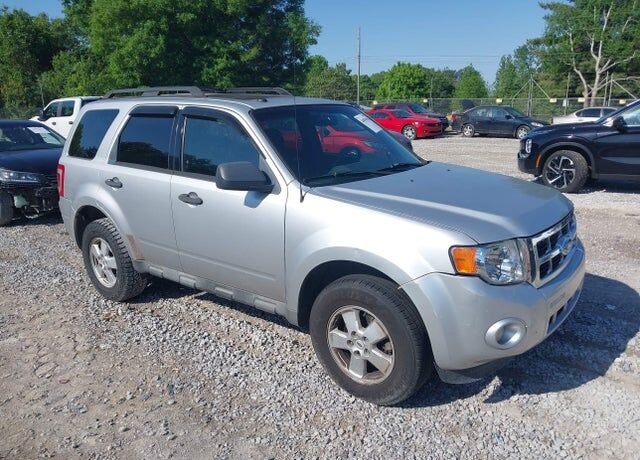 2010 FORD Escape