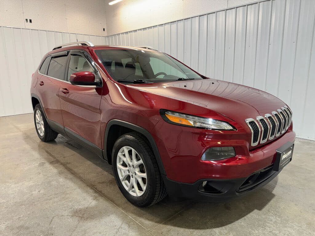 2017 JEEP Cherokee