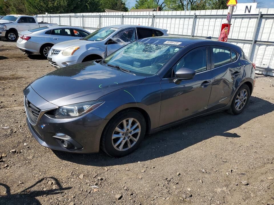 2016 MAZDA Mazda3