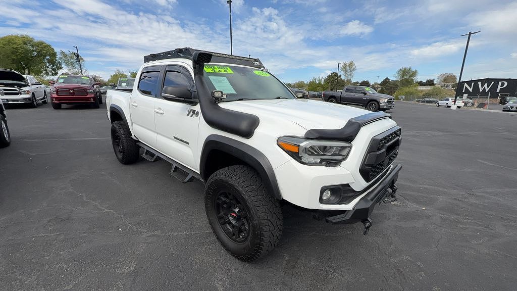 2021 TOYOTA Tacoma