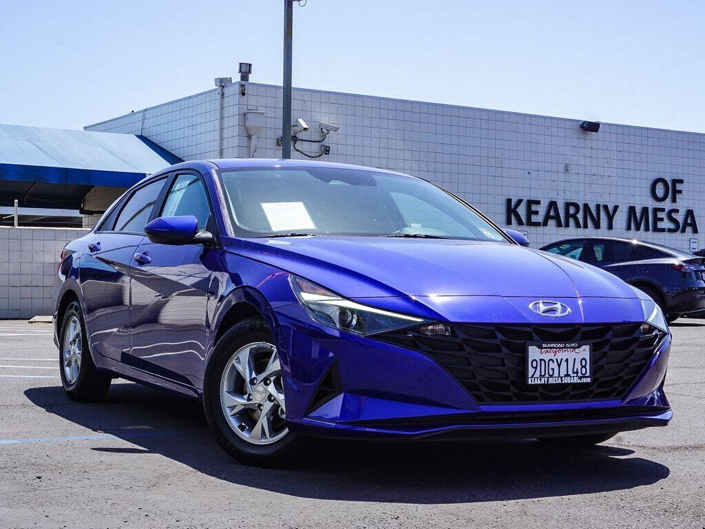 2023 HYUNDAI Elantra