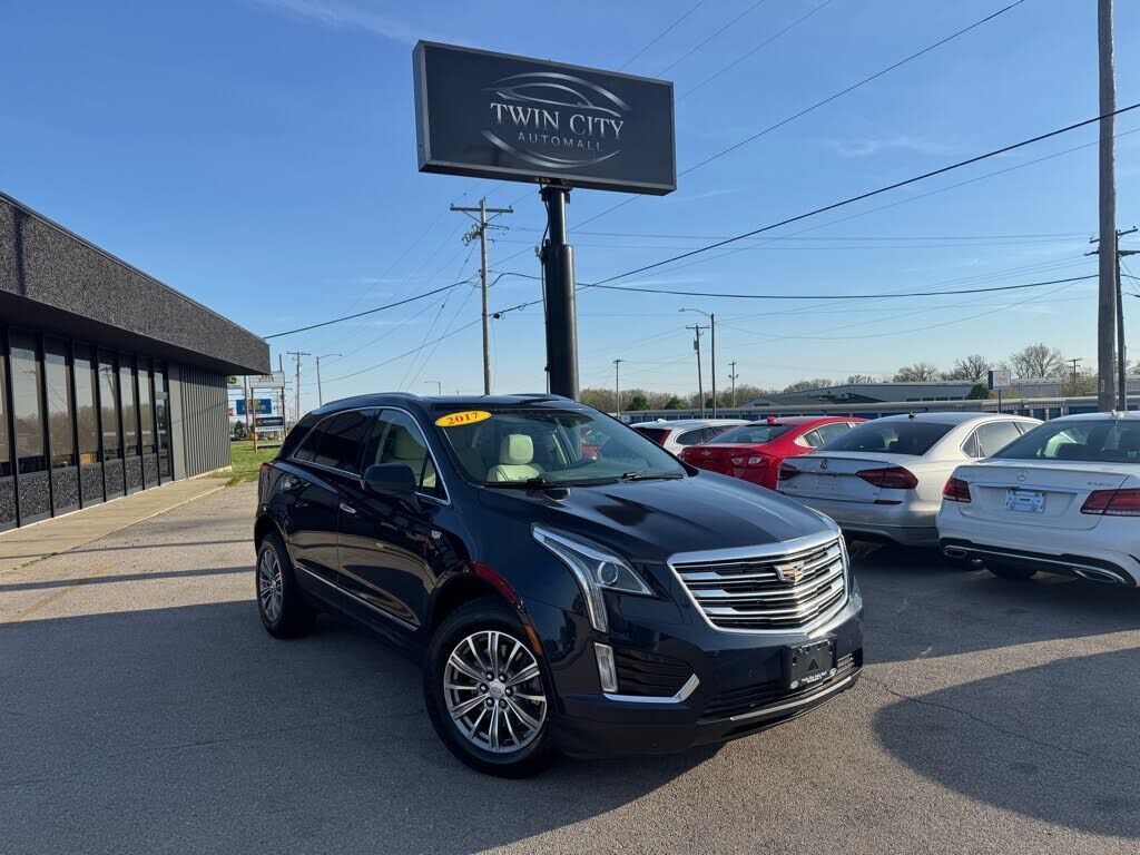 2017 CADILLAC XT5