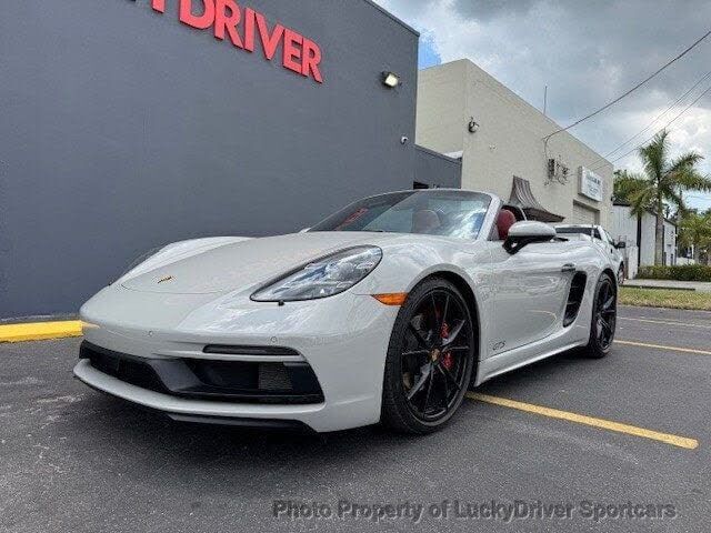 2019 PORSCHE 718