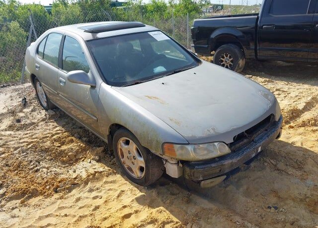 2000 NISSAN Altima