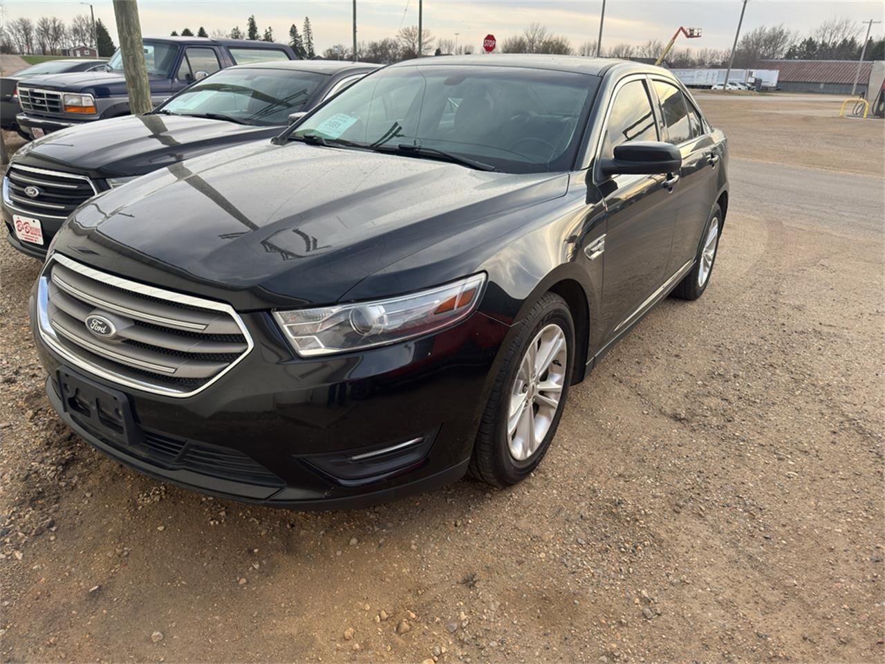 2013 FORD Taurus