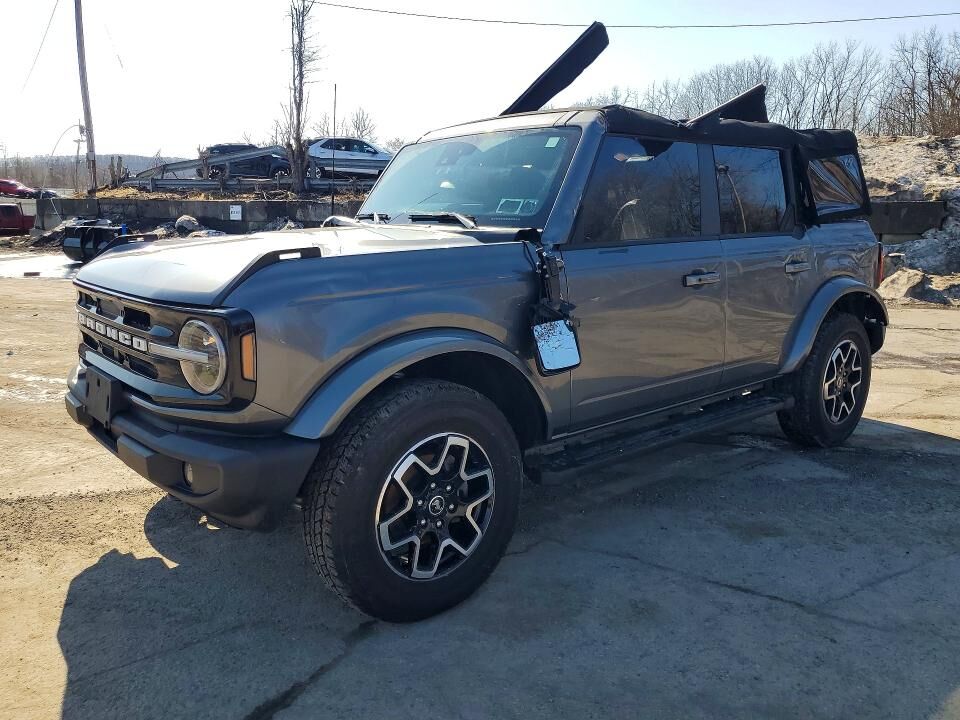 2024 FORD Bronco