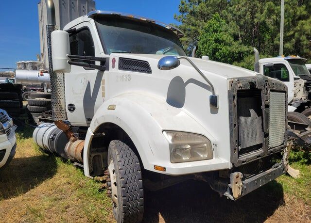 2018 KENWORTH T880