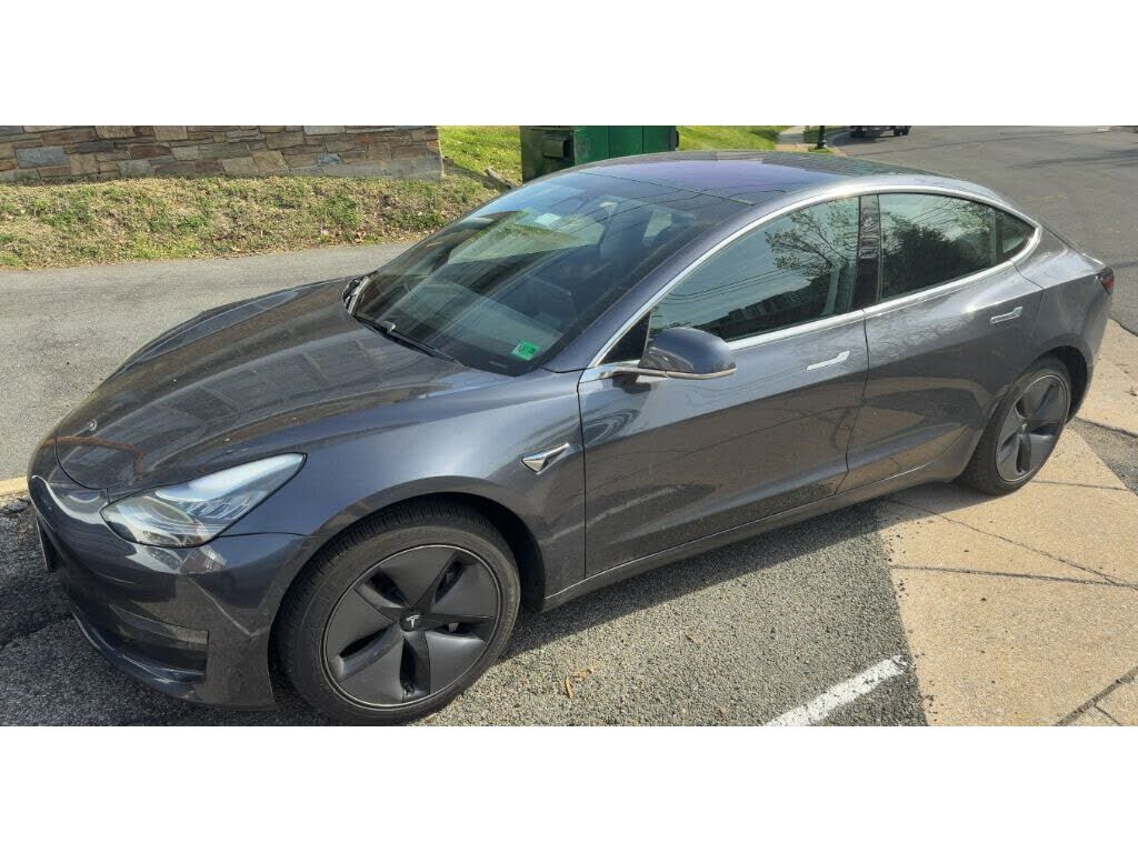 2018 TESLA Model 3