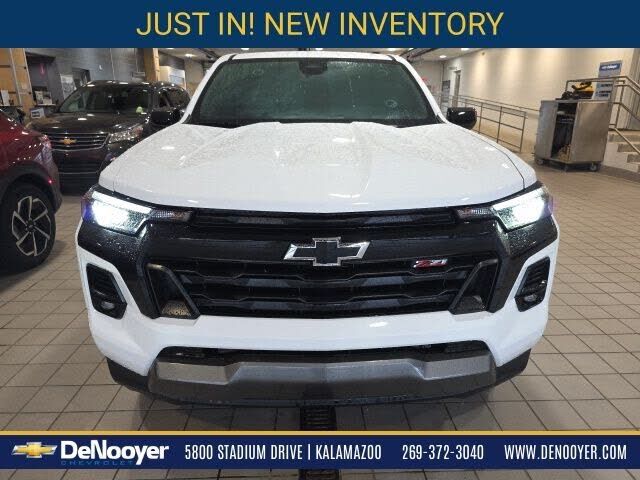 2024 CHEVROLET Colorado