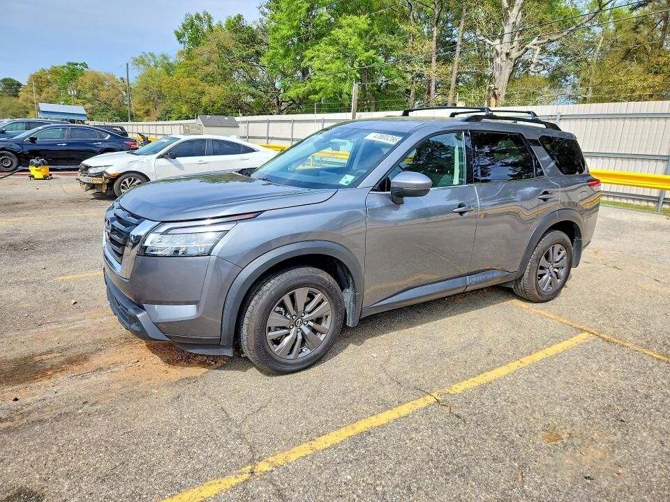 2022 NISSAN Pathfinder