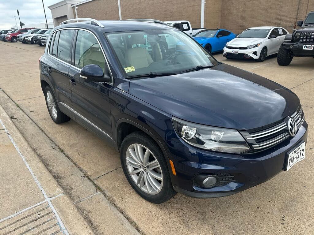 2014 VOLKSWAGEN Tiguan