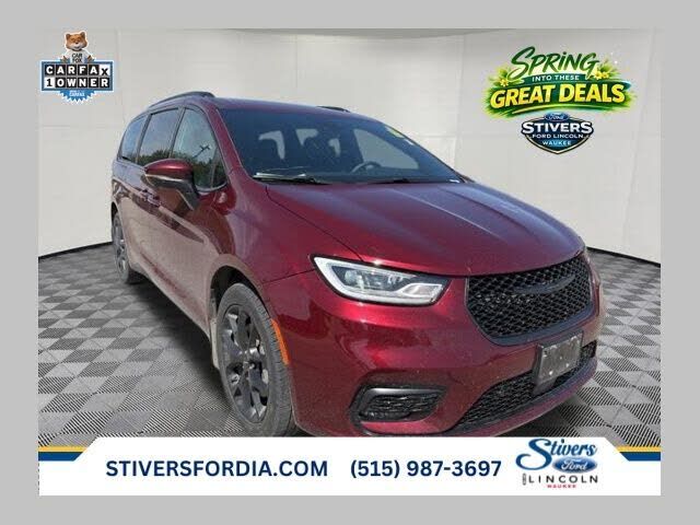 2023 CHRYSLER Pacifica