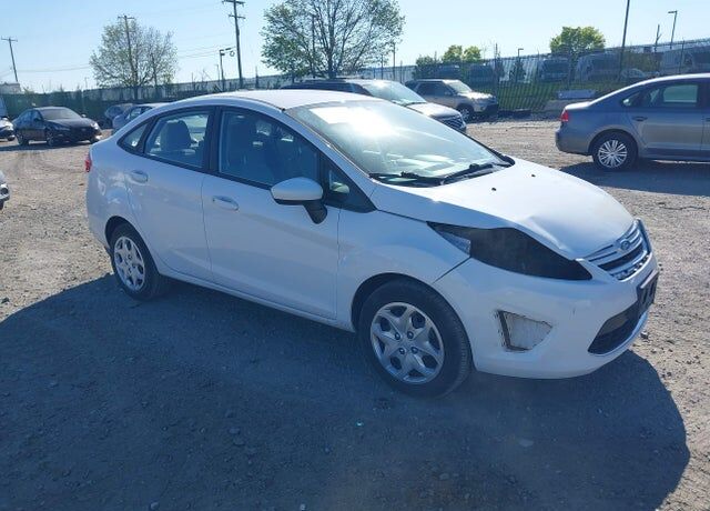 2011 FORD Fiesta