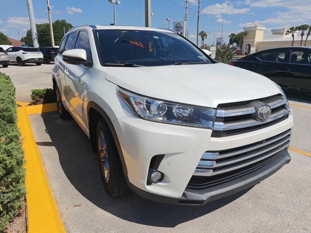 2018 TOYOTA Highlander