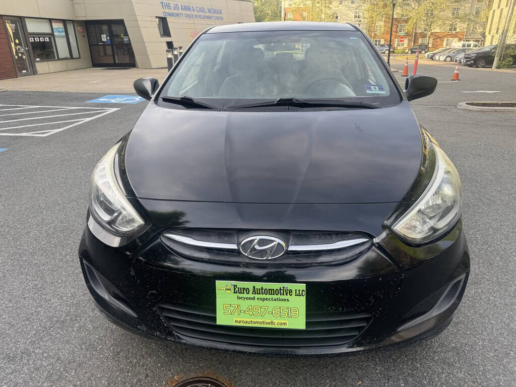 2016 HYUNDAI Accent