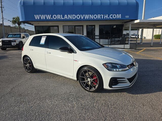 2020 VOLKSWAGEN Golf GTI