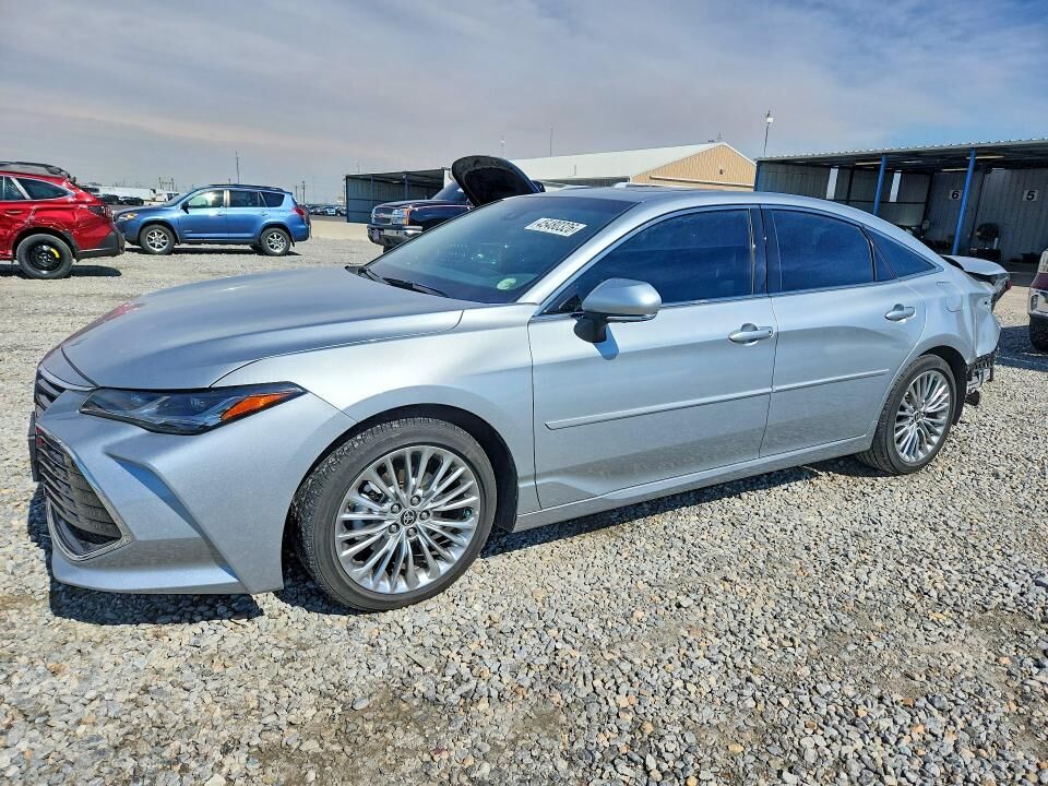 2022 TOYOTA Avalon