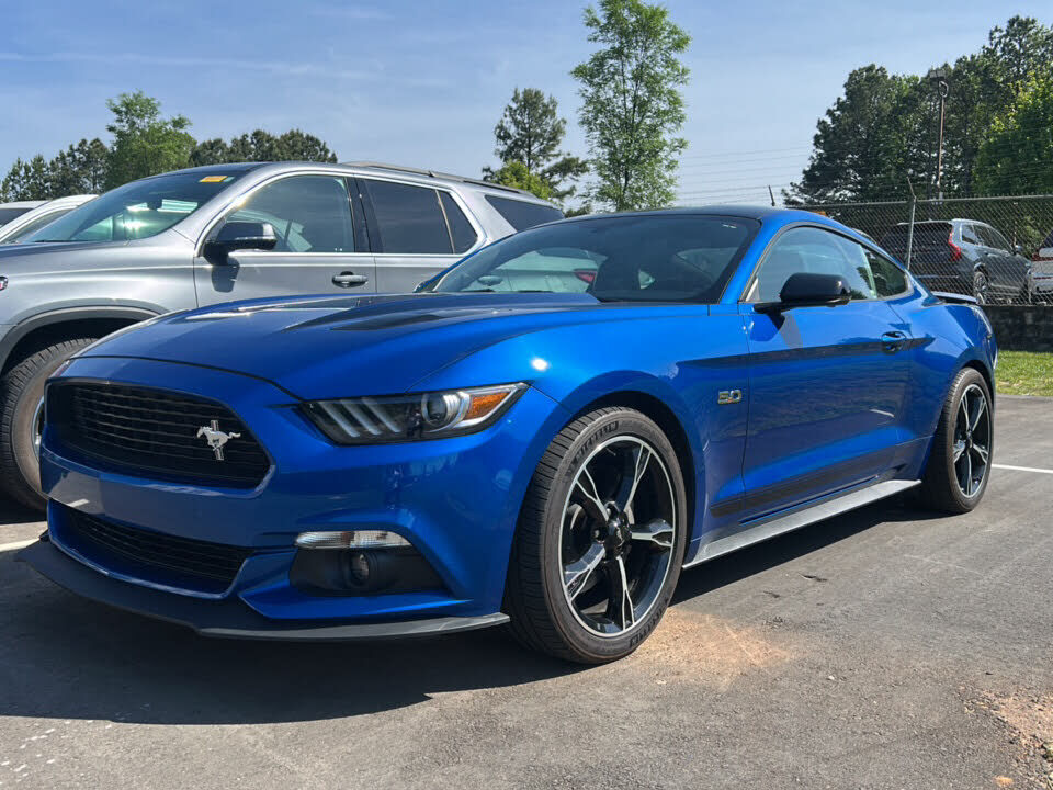 2017 FORD Mustang