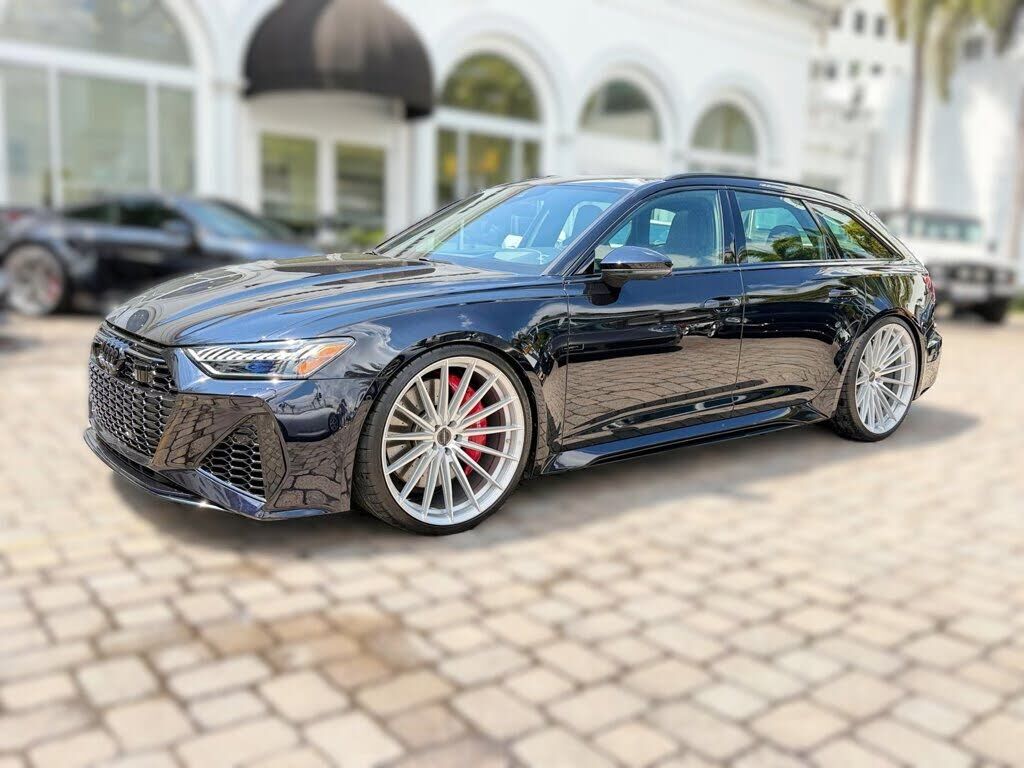 2021 AUDI RS6
