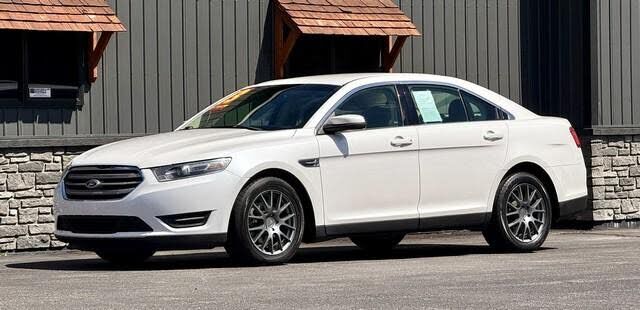 2013 FORD Taurus
