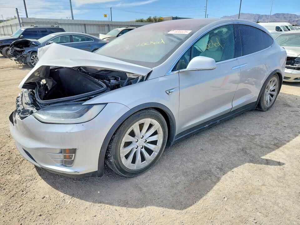 2016 TESLA Model X