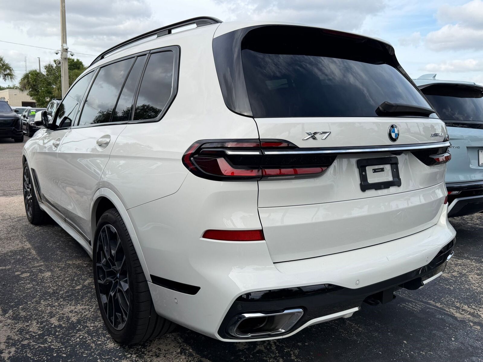 2025 BMW X7