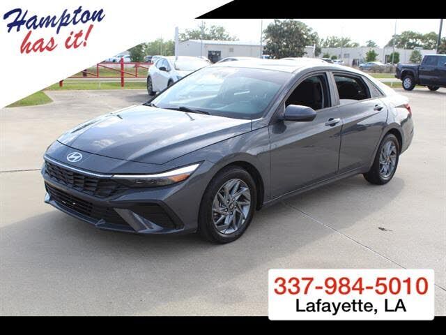 2024 HYUNDAI Elantra
