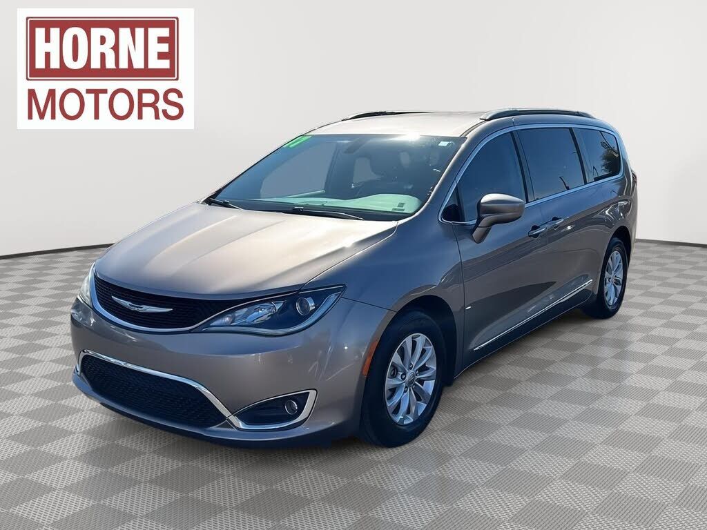 2017 CHRYSLER Pacifica