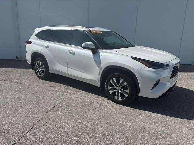 2021 TOYOTA Highlander