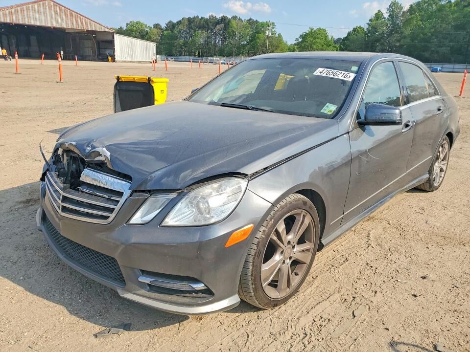 2013 MERCEDES-BENZ E-Class