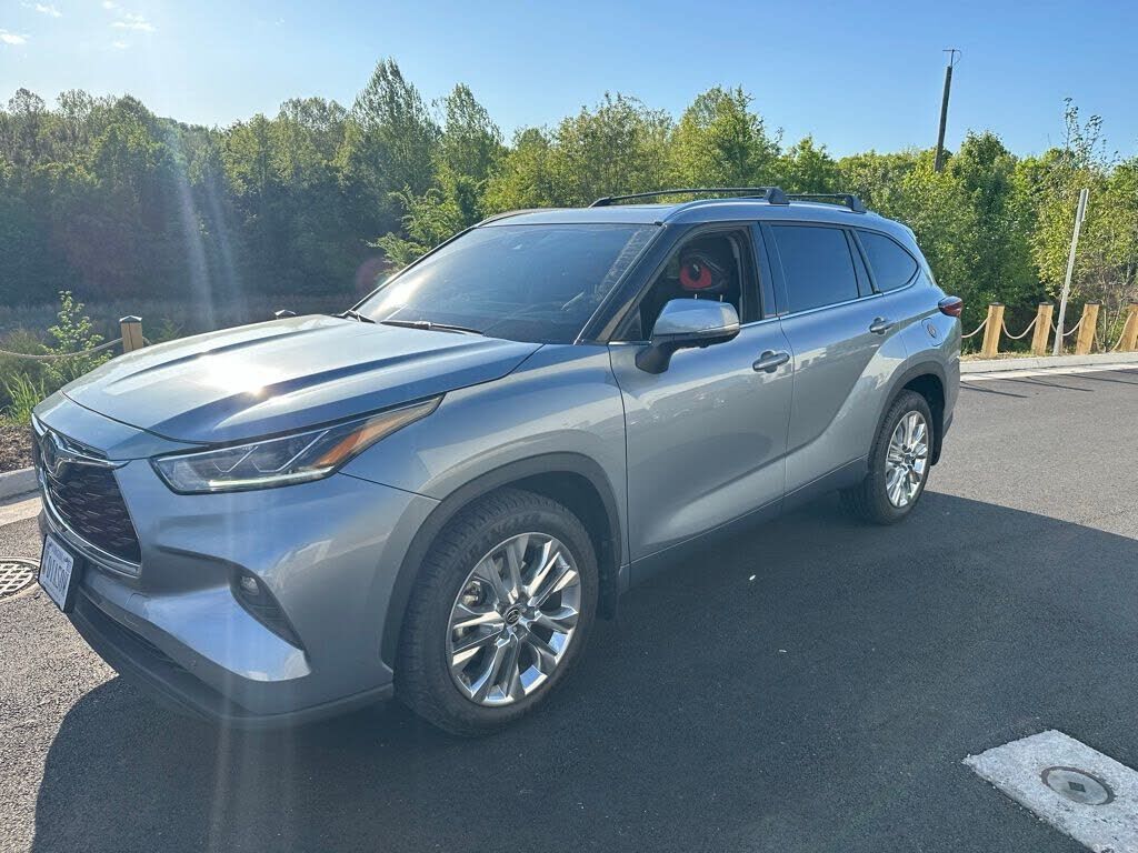 2023 TOYOTA Highlander