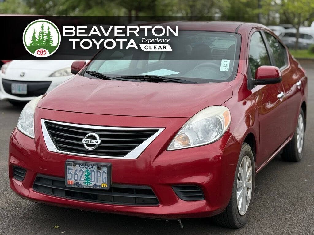 2013 NISSAN Versa