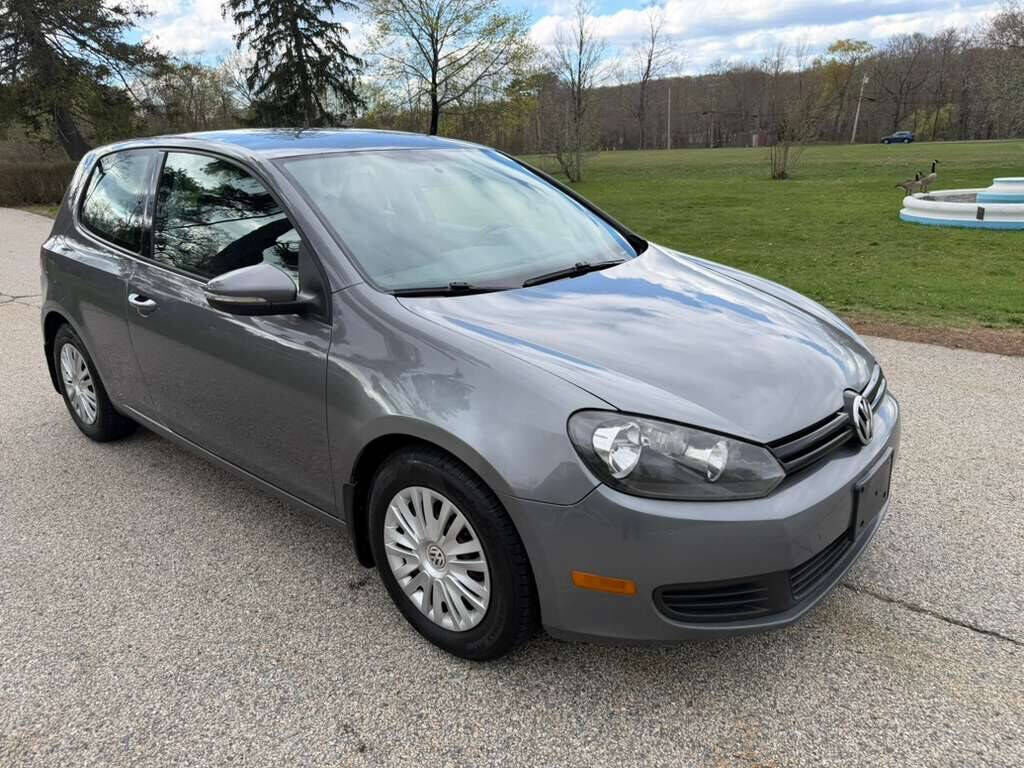 2011 VOLKSWAGEN Golf