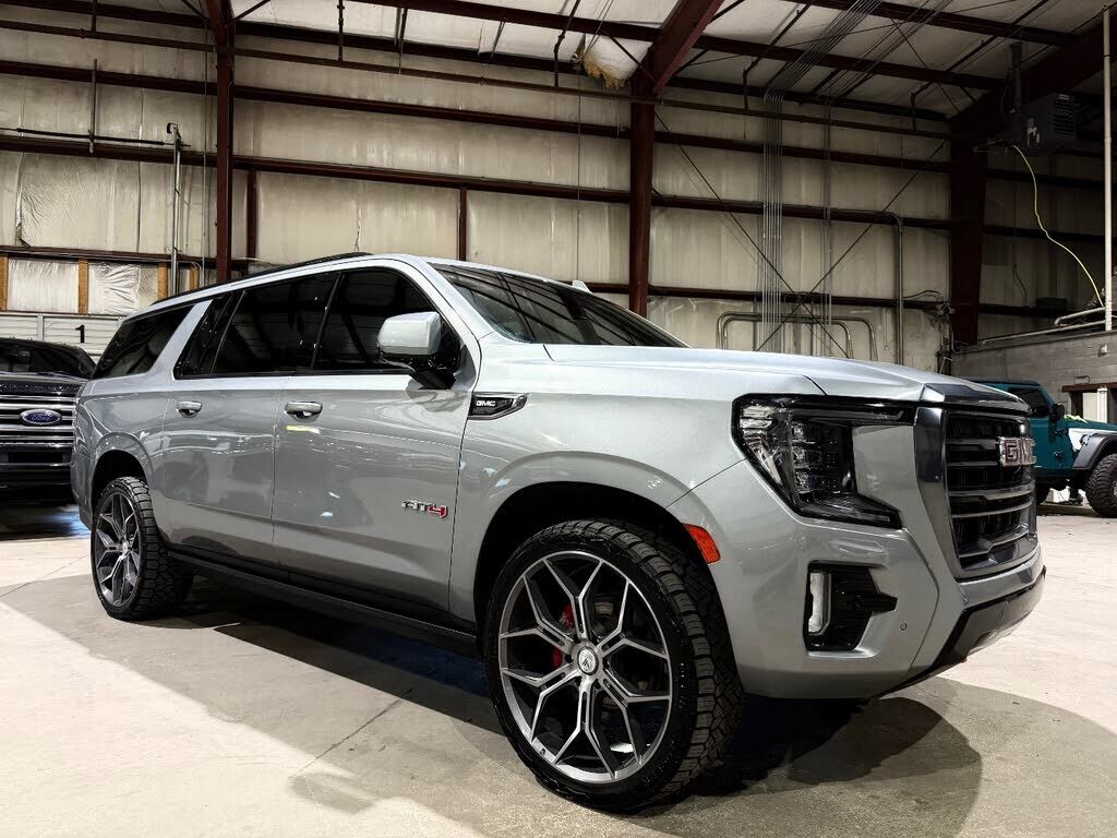 2023 GMC Yukon XL