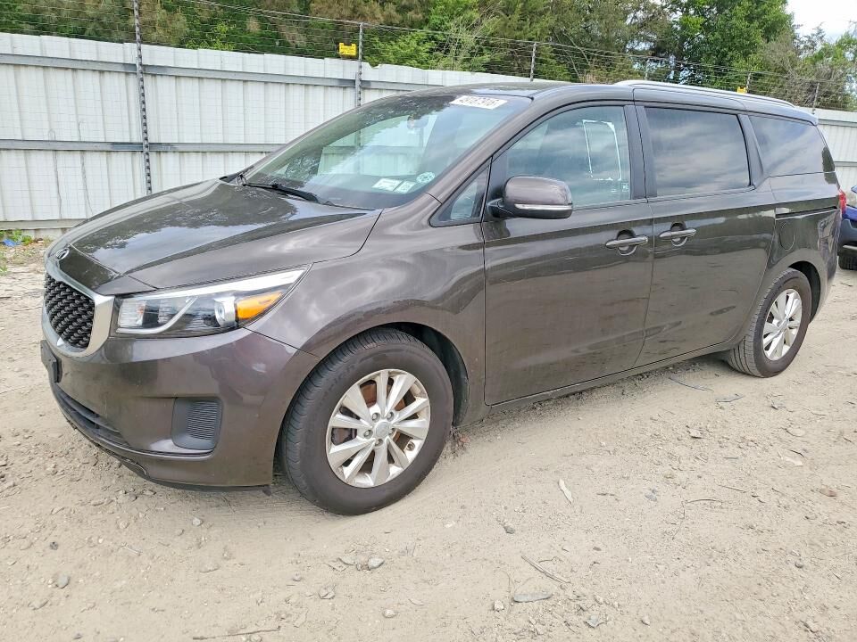 2016 KIA Sedona