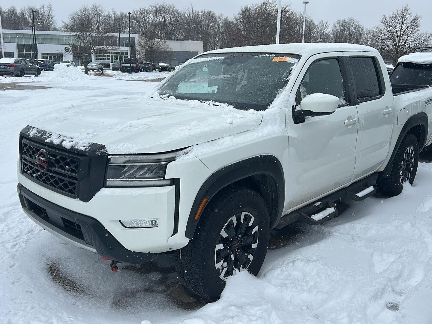 2022 NISSAN Frontier
