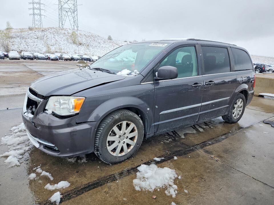 2015 CHRYSLER Town and Country