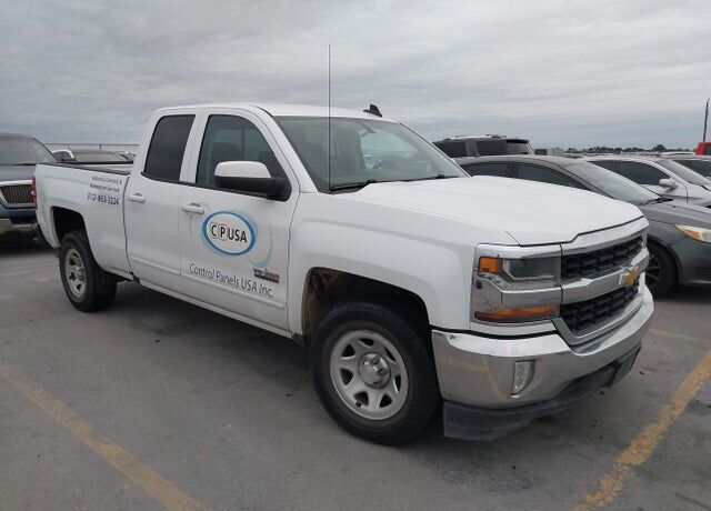 2017 CHEVROLET Silverado