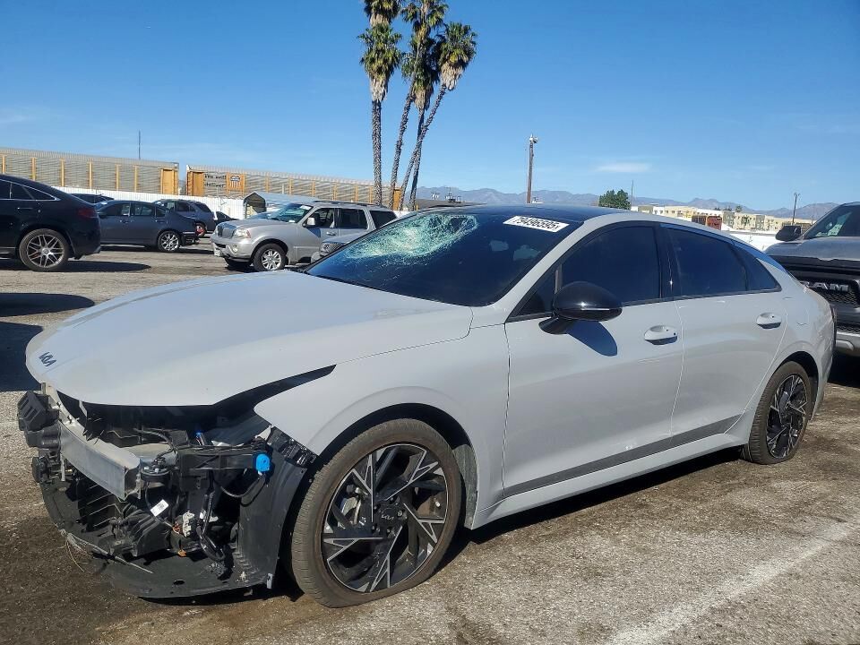 2025 KIA K5