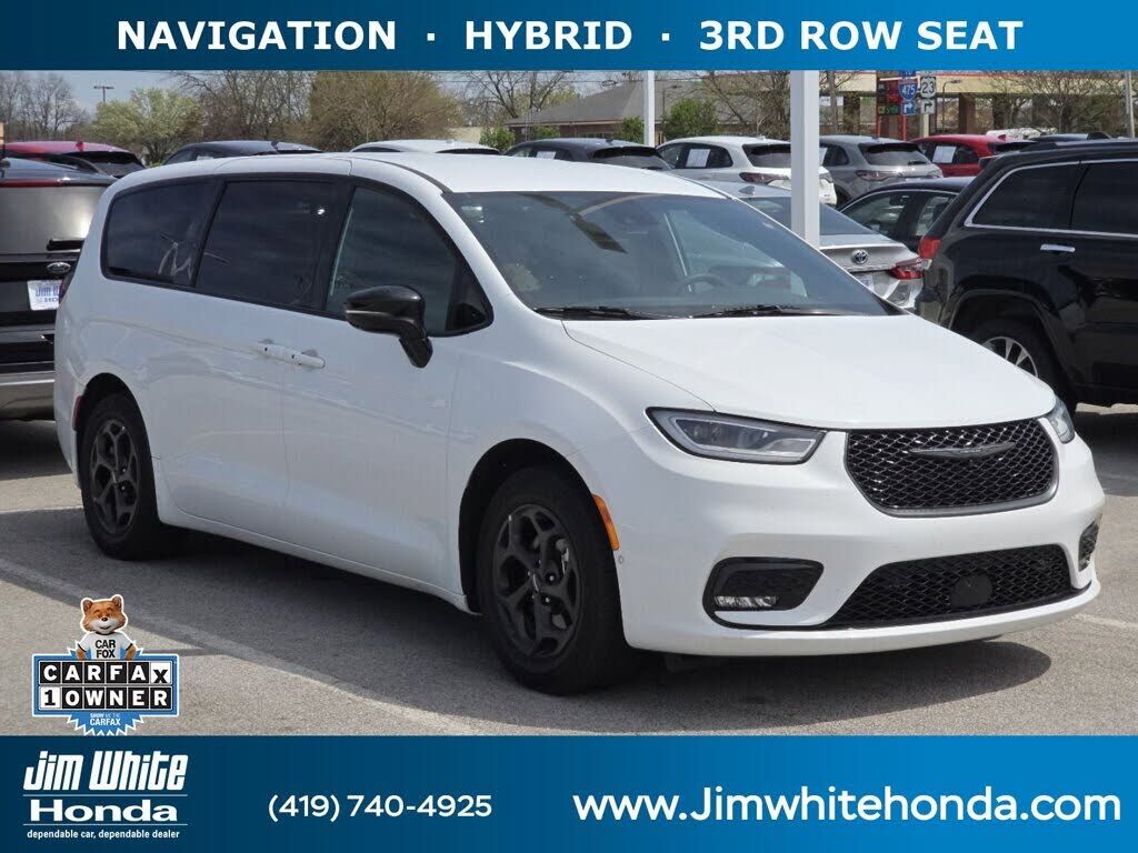 2024 CHRYSLER Pacifica