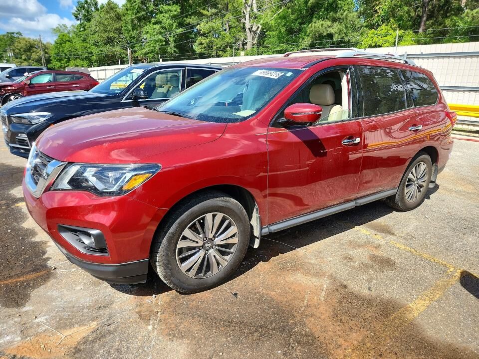 2017 NISSAN Pathfinder