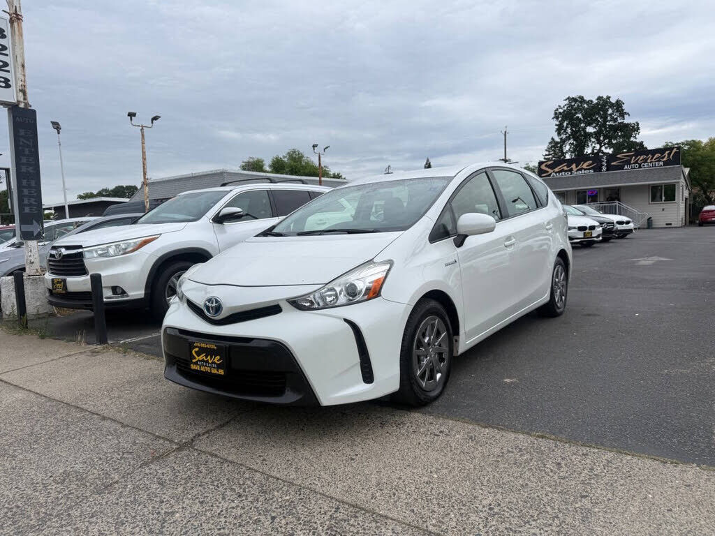 2016 TOYOTA Prius