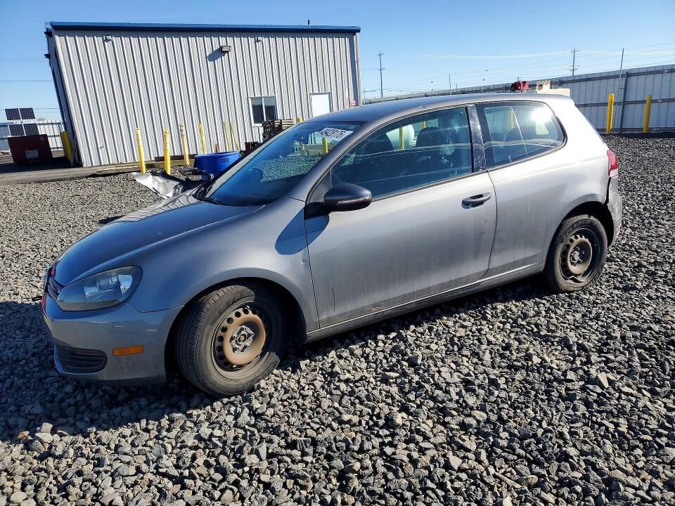 2013 VOLKSWAGEN Golf