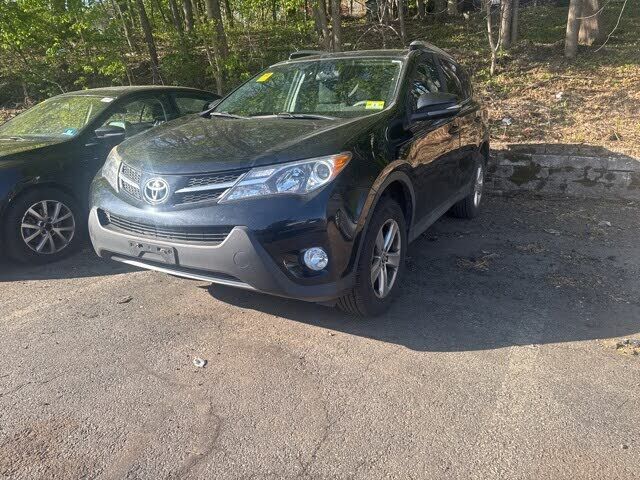 2015 TOYOTA RAV4
