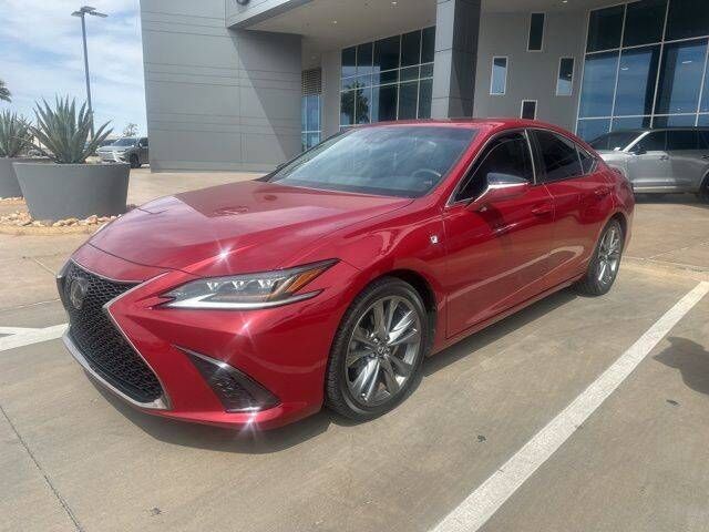 2019 LEXUS ES